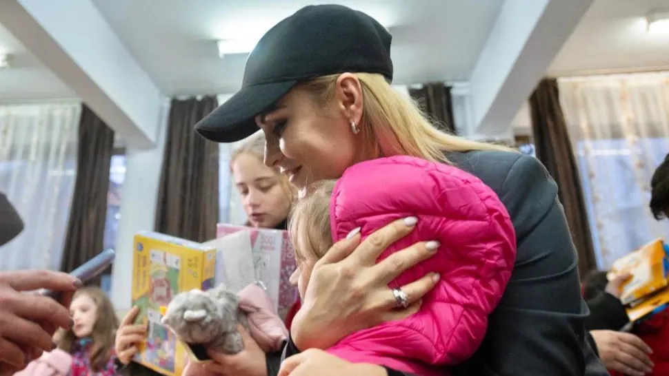 Gabriela Firea se implică în criza refugiaților - Grupul Operativ pentru Copiii Neînsoţiţi
