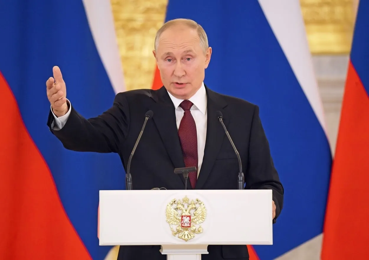 Putin a lăudat unităţiale Gărzii care iau parte la invazia şi războiul din Ucraina: „Vă mulţumesc pentru servirea impecabilă a Rusiei”