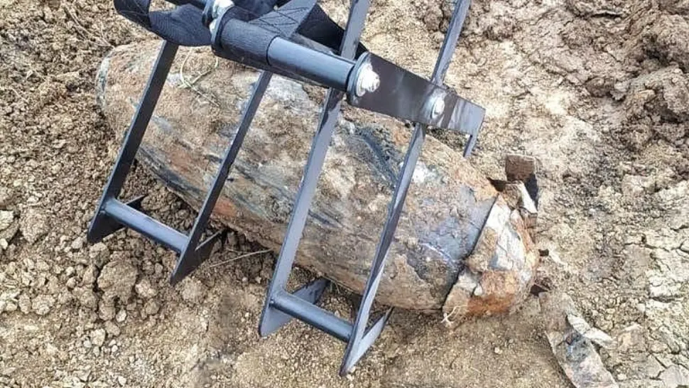 BOMBE de aviație, găsite pe un șantier din Timișoara - obuze uriașe, risc de explozie