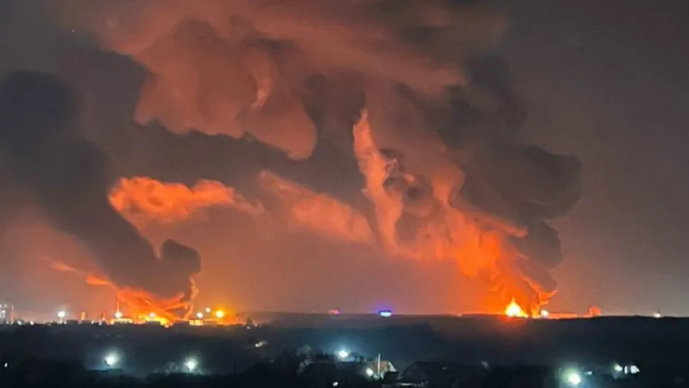 Război Ucraina. INCENDIU de proporții la un depozit de petrol din Rusia