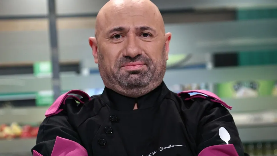 Chef Cătălin Scărlătescu nu se mai ascunde: cine este iubita lui, cu 18 ani mai tânără