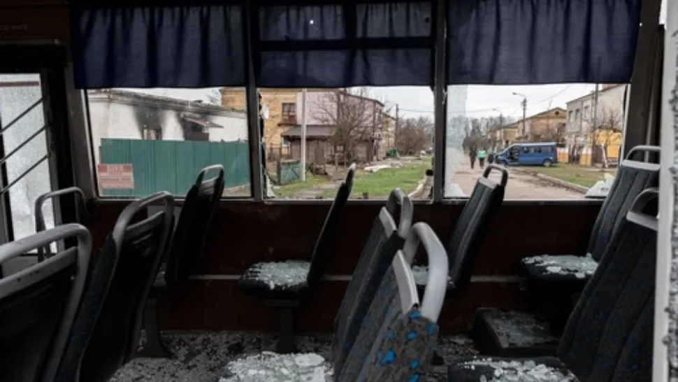 Rușii au atacat un autobuz în care se aflau zeci de oameni, în regiunea Lugansk