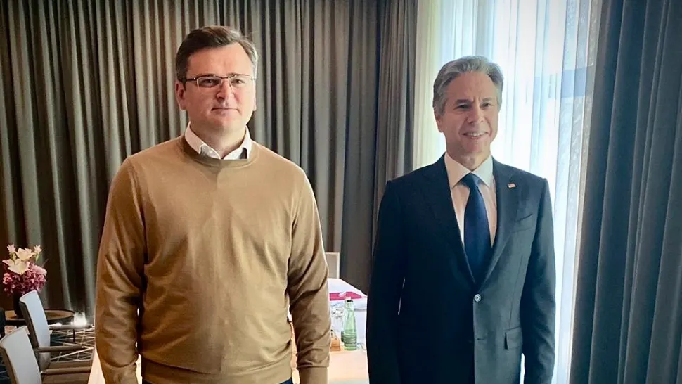 Dmitro Kuleba și secretarul de stat american Antony Blinken/ Foto: Twitter Kuleba