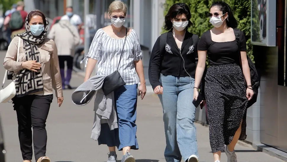 Oameni pe stradă / Foto: Profimedia