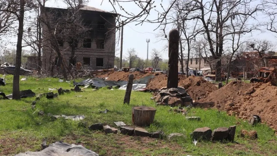 Propaganda rusă, un nou scenariu halucinant. Luptătorii Azov ar fi SATANIȘTI
