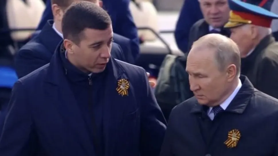 Un bărbat misterios văzut cu Putin de Ziua Victoriei stârneşte zvonuri despre succesiune