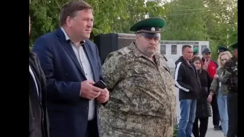 Generalul Pavel, la 67 de ani și peste 130 de kg este apt de luptă. Foto/Profimedia
