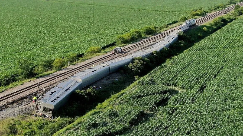 Incident feroviar în SUA: 3 morți, după ce un tren a deraiat - FOTO