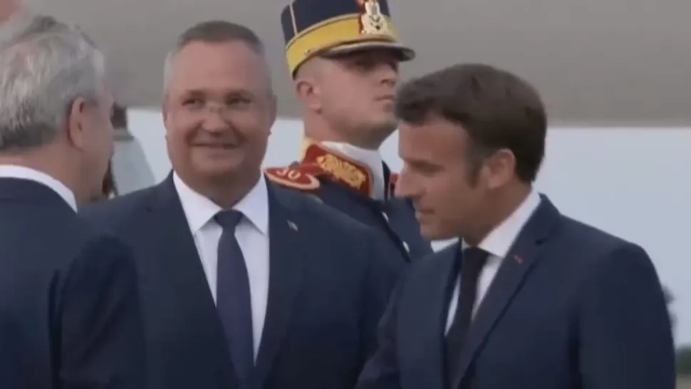 Nicolae Ciucă, în întâmpinarea lui Emmanuel Macron