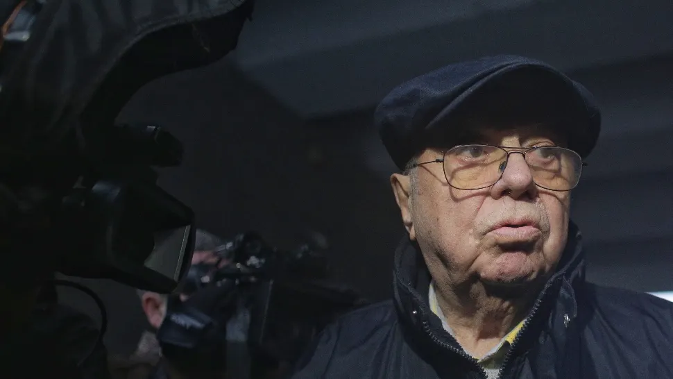 Ce pierde Alexandru Arșinel dacă i se retrage certificatul de revoluționar