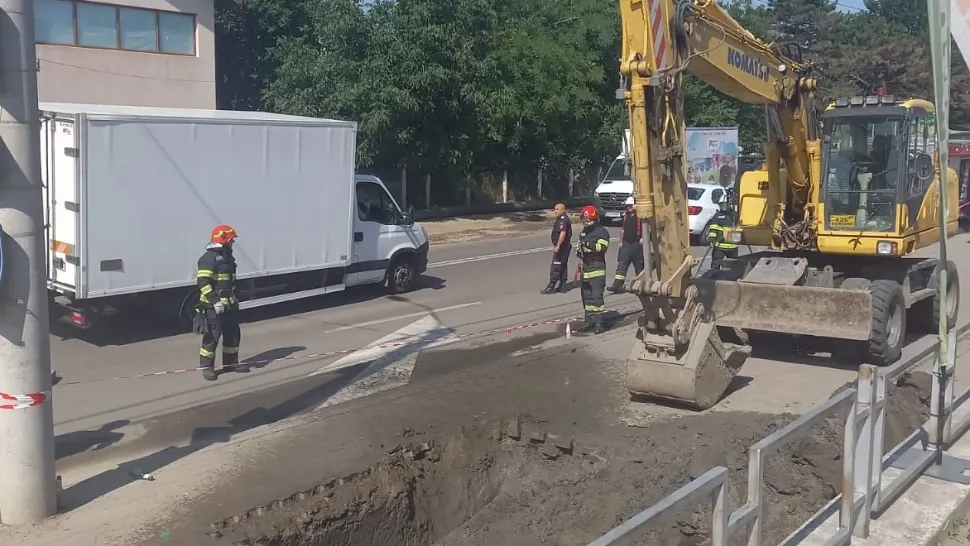Dorel lovește din nou. Risc de explozie în Vaslui: A fost spartă conducta de gaze de muncitorii care lucrau la rețeaua de apă