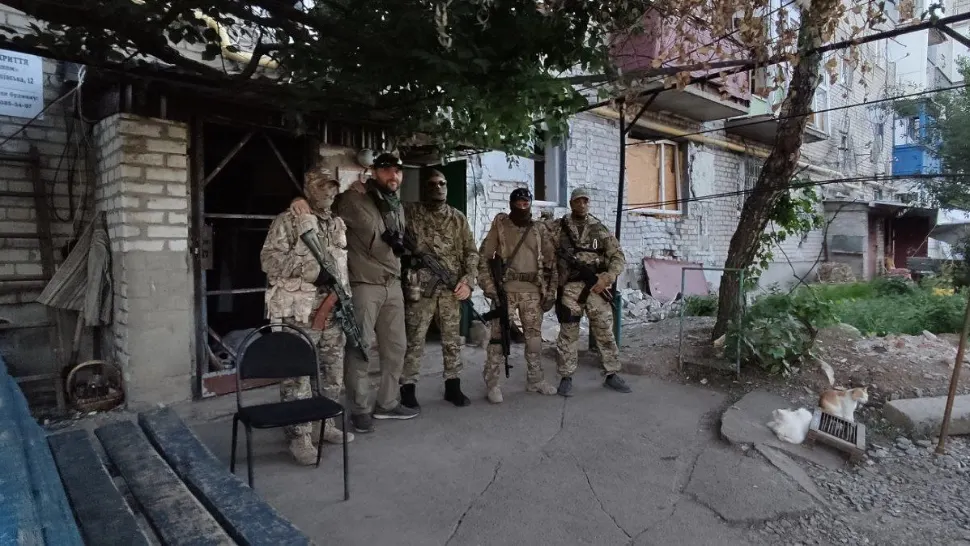 Baza din Donbas/ Twitter Aric Toler