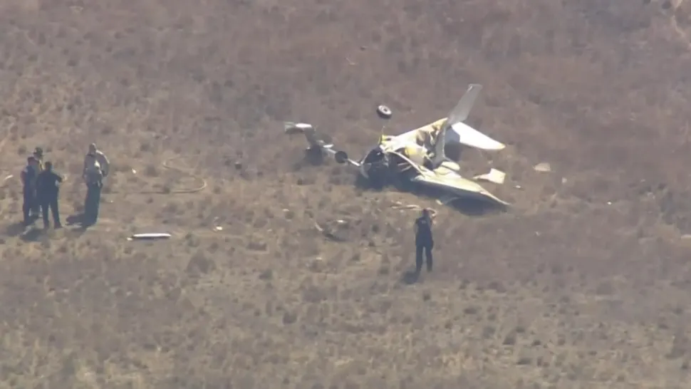 Tragedie aviatică - două avioane s-au ciocnit în zbor, apoi s-au prăbușit. Autoritățile au confirmat decese
