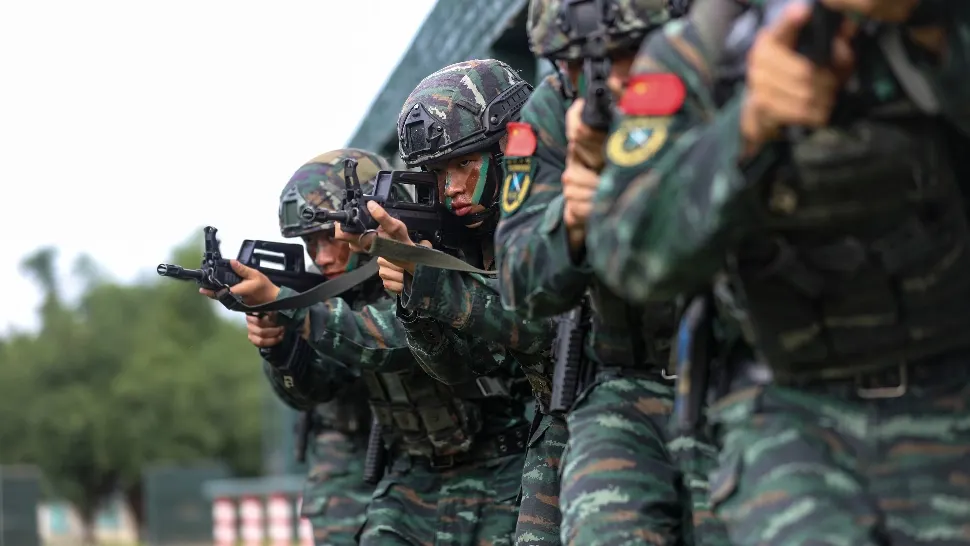 Chinezii nu se încurcă. Vor, cu orice preț, Taiwanul. Foto/Profimedia