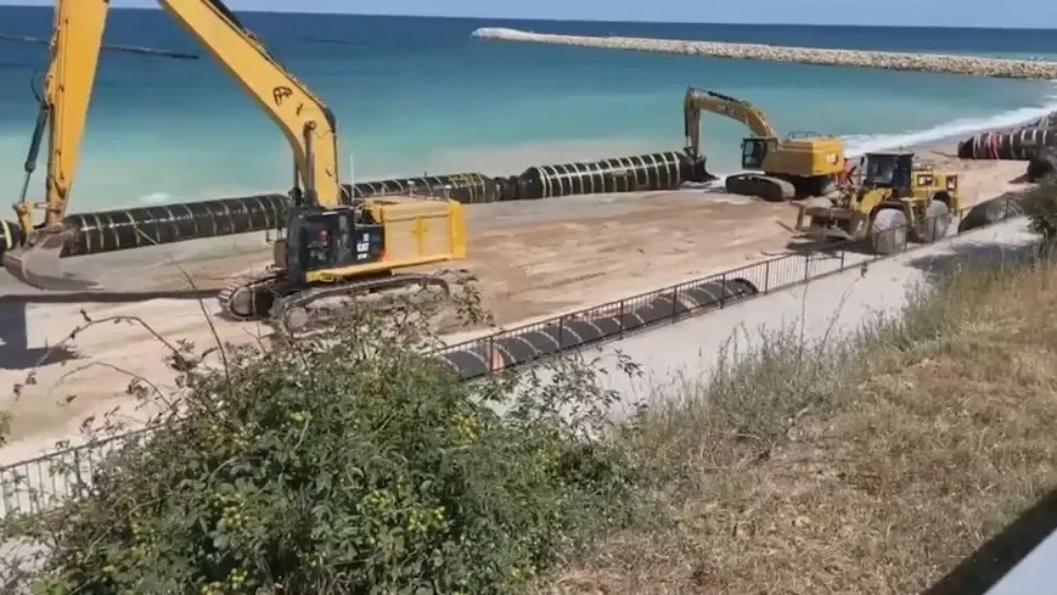 O plajă din Eforie Sud, în curs de extindere