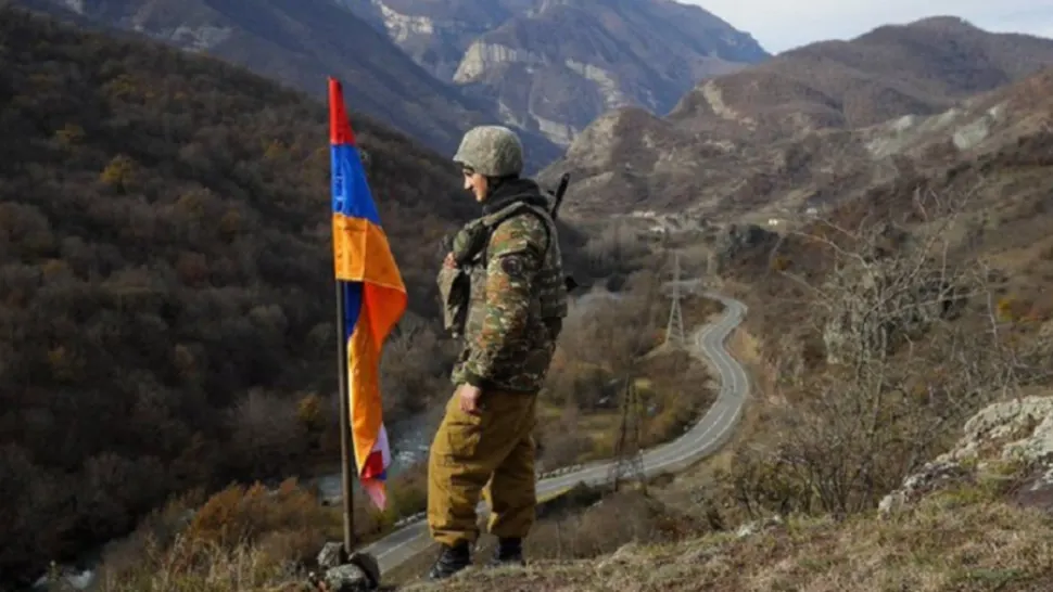 Stare de război la granița Rusiei. Armata Azerbaidjanului a atacat enclava Nagorno-Karabah