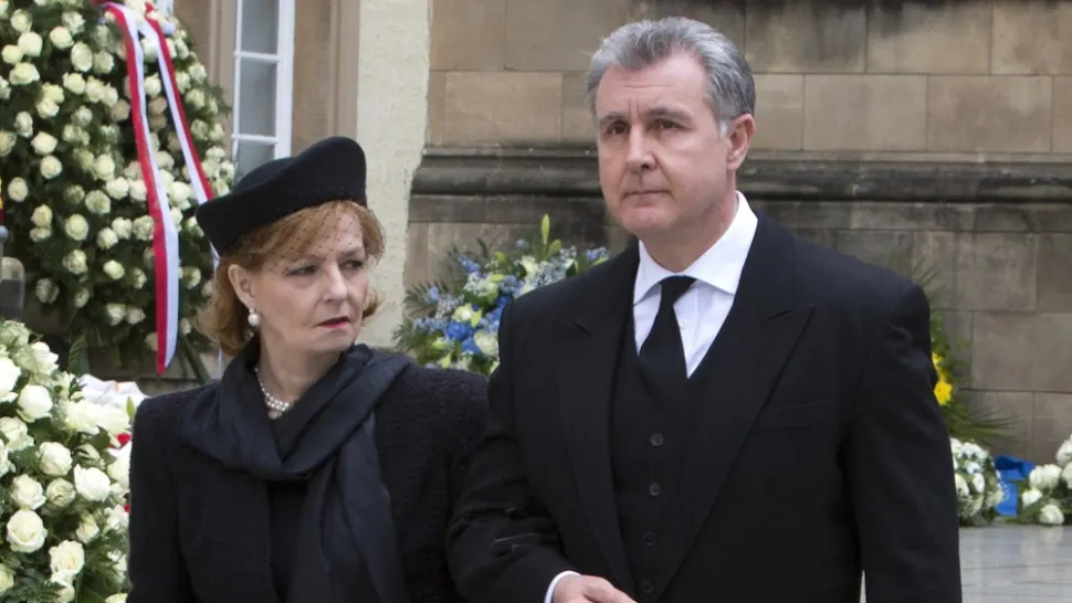 Familia Regală a României merge la funeraliile reginei Elisabeta a II-a - Ziua înmormântării suveranei va fi sărbătoare legală în Marea Britanie