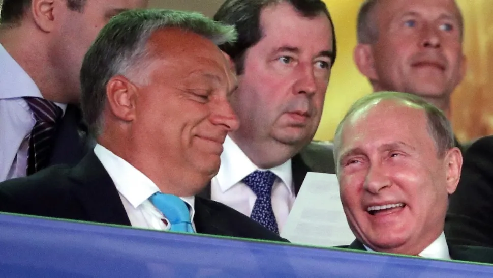 Viktor Orban, aplaudat la scenă deschisă de PUTIN Foto: Profi Media