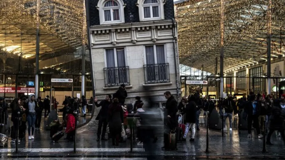 MAE, alertă de călătorie în Franța: Trenurile și transportul în comun din Paris, blocate din cauza grevei generale