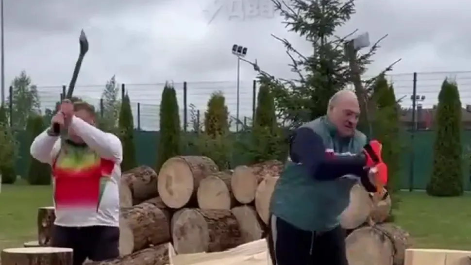 Lukașenko a pus mâna pe TOPOR. Pe cine amenință, pe Vladimir Putin sau Europa? - VIDEO
