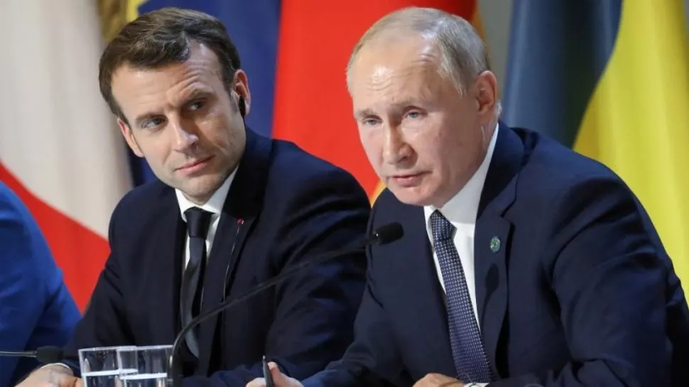 Macron si Putin