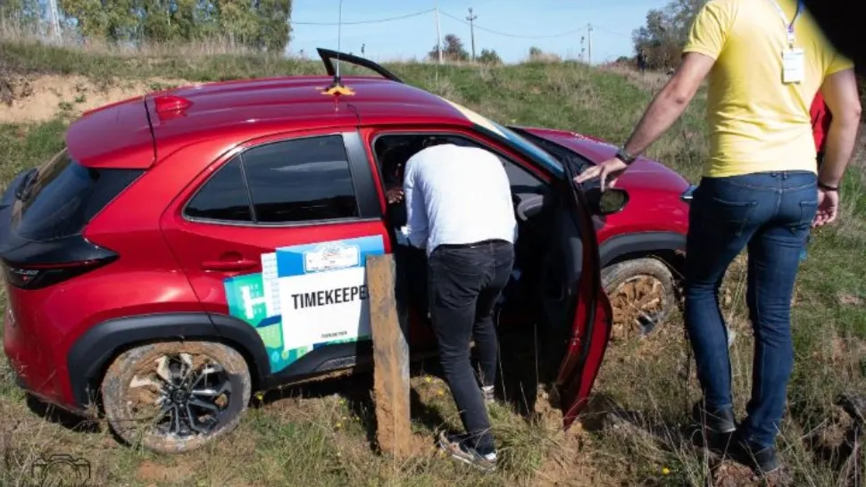 3 accidente în 30 de minute, la Raliul Clujului. Un rănit, preluat de SMURD - FOTO