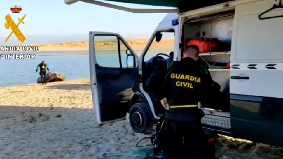 Tânăr român de 19 ani, găsit mort pe malul unui lac de acumulare de lângă Madrid