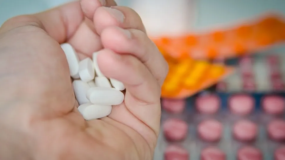 Medicamente - imagine cu notă sugestivă