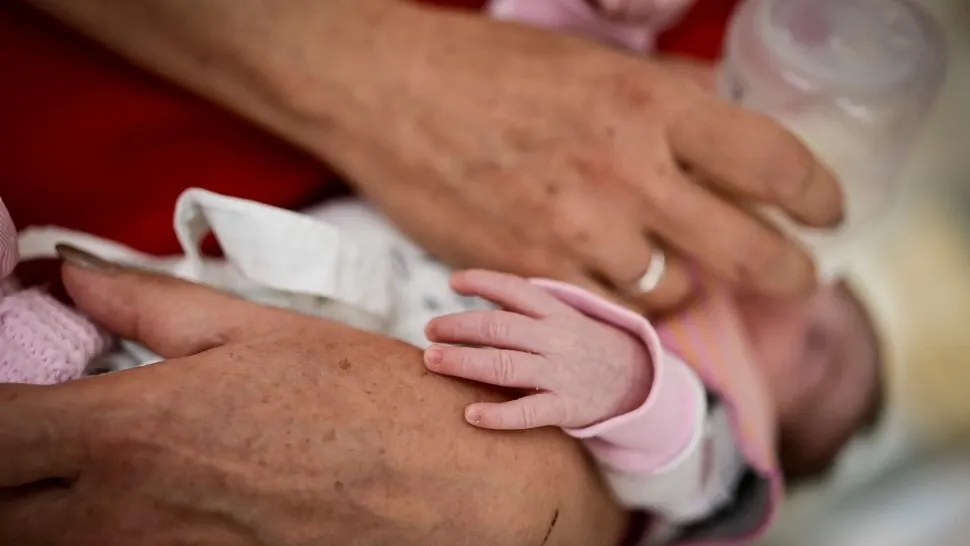 O nouă acuzație șocantă la adresa ginecologului de la Polizu: Mi-a cusut UTERUL de STOMAC