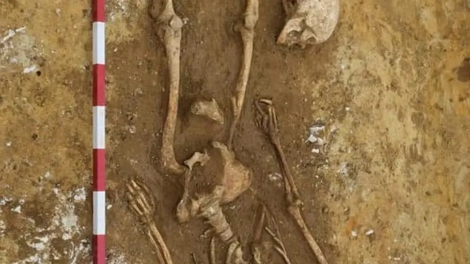Descoperire macabră. Cadavrul unei femei, îngropat lângă piciorul Podului lui Traian din Turnu Severin