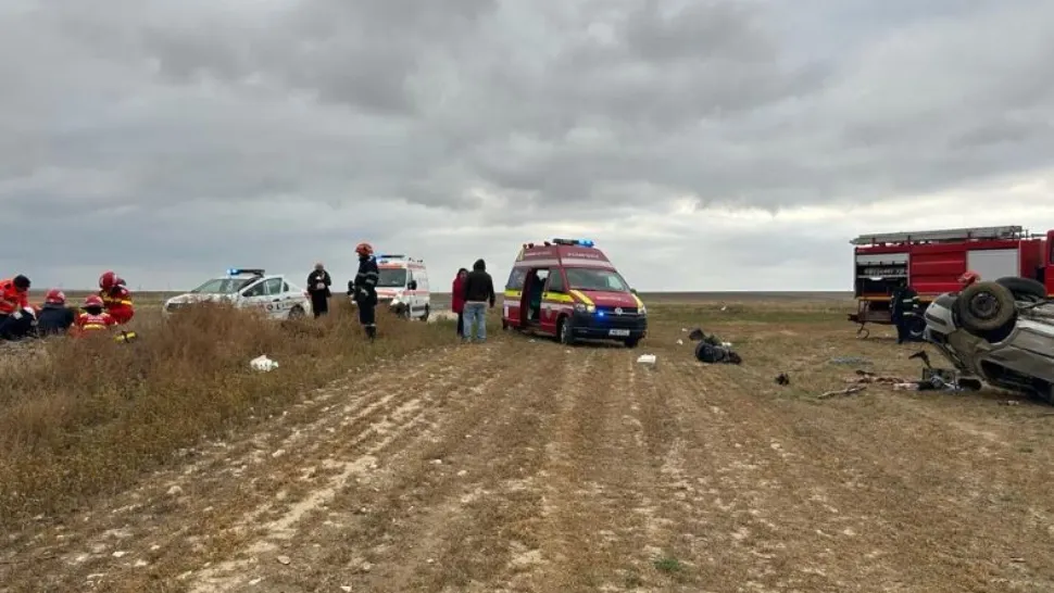Accident teribil în județul Constanța, 2 persoane grav rănite. Echipele SMURD fac manevre de resuscitare - FOTO