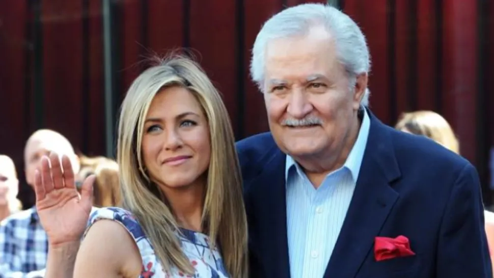 Jenifer Aniston și tatăl său/ Captură foto
