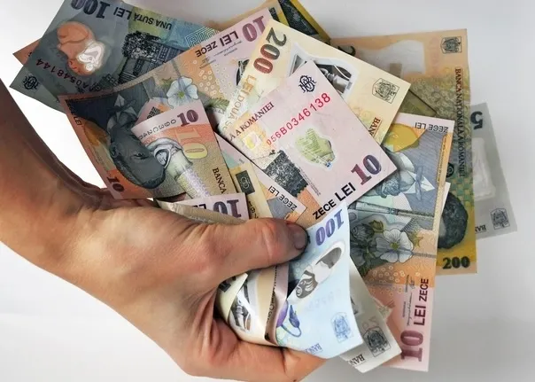 Salariile bugetarilor și pensiile militarilor cresc, din ianuarie. Ce alte venituri vor fi majorate