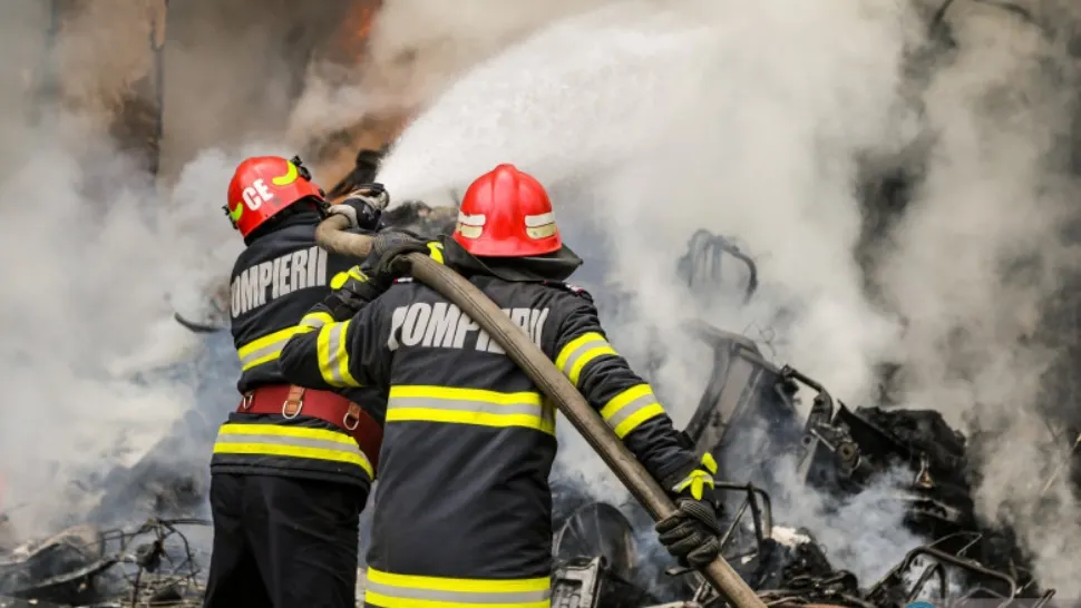 Incendiu la o școală din Slatina