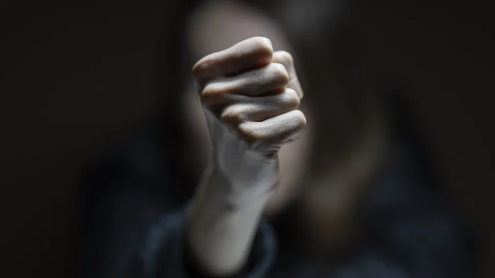 Caz șocant în România: Client BĂTUT de patron pentru că a cerut bon fiscal - A fost deschis dosar penal