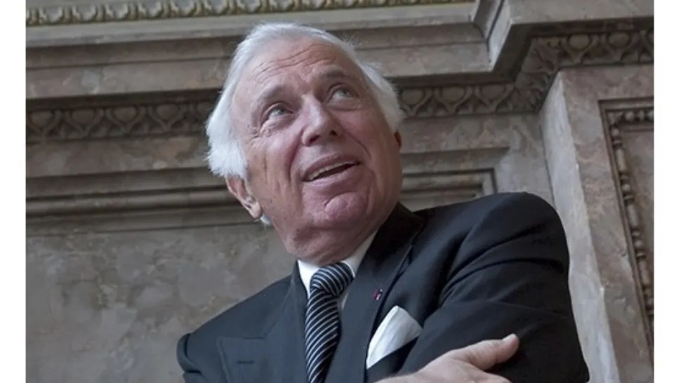 Ioan Holender