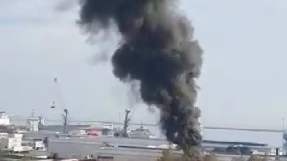 Explozie urmată de un incendiu în portul Samsun de la Marea Neagră! Coloane de fum negru și dens se văd de la depărtare - VIDEO