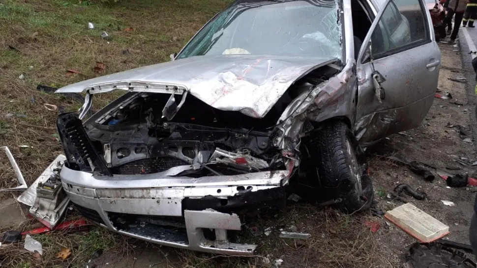 Accident teribil în județul Constanța. 5 oameni au ajuns la spital - FOTO