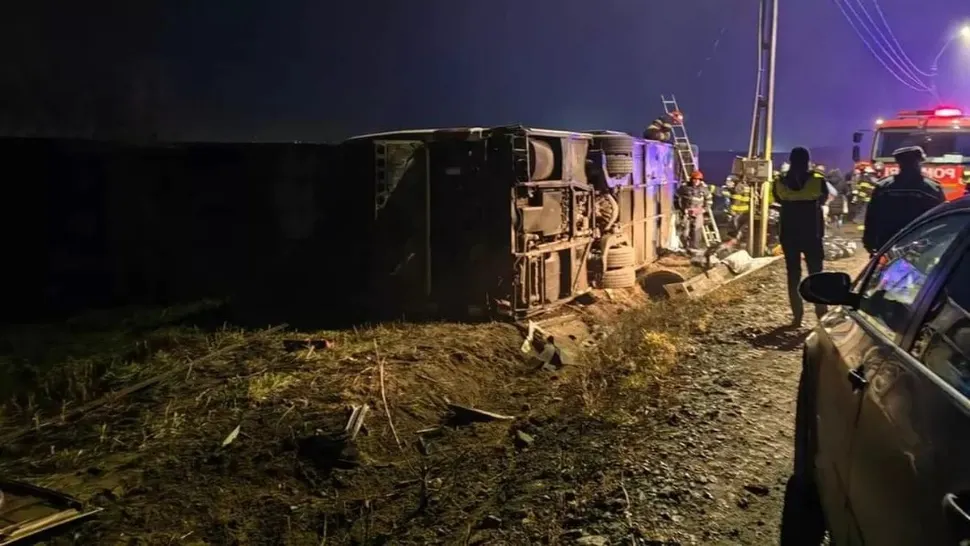Cine este cântăreața ale cărei brațe au fost amputate în accidentul cu autocarul de la Pașcani și replantate de medici