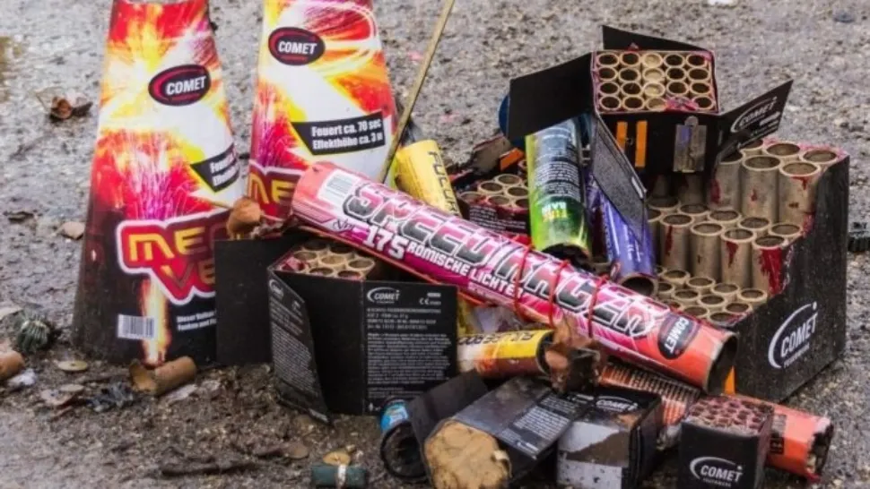 Peste 92 de tone de petarde şi artificii, confiscate până în prezent