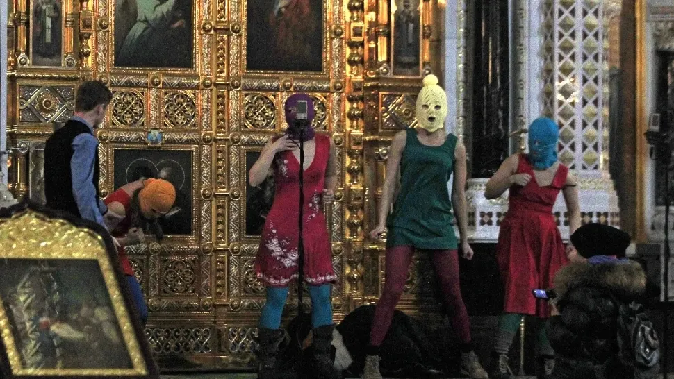 Pussy Riot, melodie-manifest împotriva războiului din Ucraina: Criminalul Putin, canibal monstruos