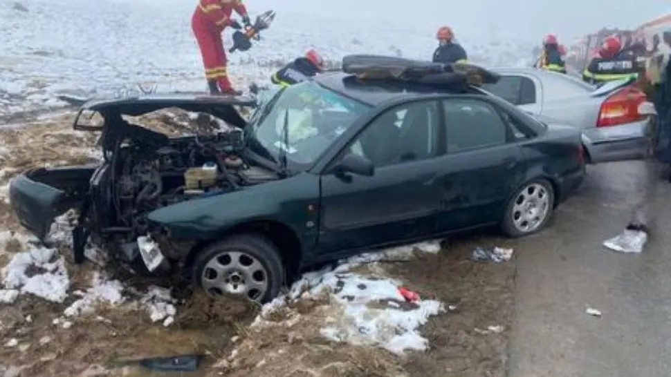 Accident violent în Olt: 5 victime, inclusiv o fetiță de 4 ani - Intervenție urgentă a pompierilor