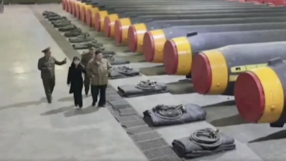 Kim Jong Un, președintele Coreei de Nord, și fiica sa/ Captură video
