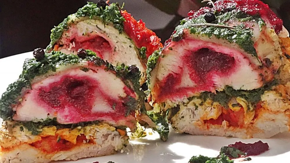 Rulada Curcubeu - Rețeta specială pentru cei dragi - Este delicioasă, aromată și plină de culoare!
