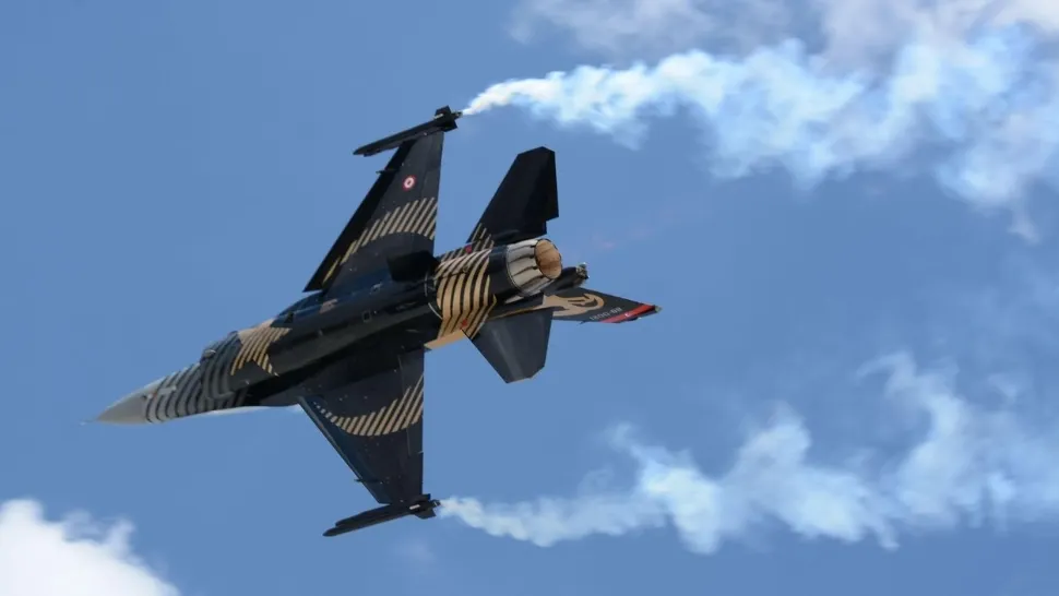 Avion de vânătoare prăbușit în Grecia - Soarta piloților este necunoscută