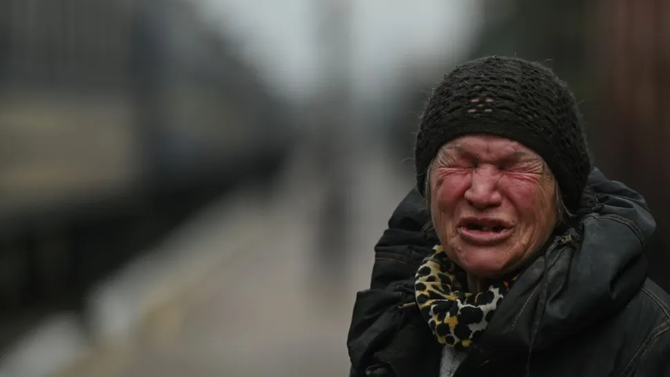 "Vă blestem până la a șaptea generație!" Strigătul disperat al unei mame din Ucraina care și-a pierdut, adresat lui Putin și Rusiei - VIDEO