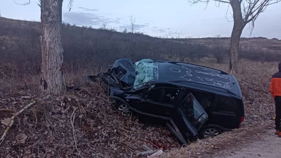 Accident îngrozitor în Dolj: 2 femei au murit, 3 bărbați au ajuns la spital