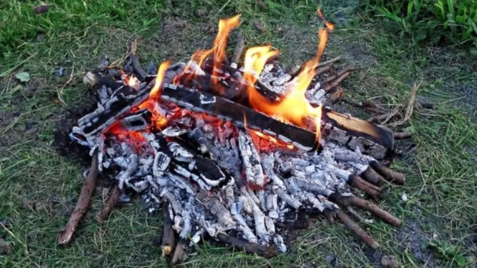 Amenzi uriașe pentru românii care stau la curte. Ce nu mai au voie să facă