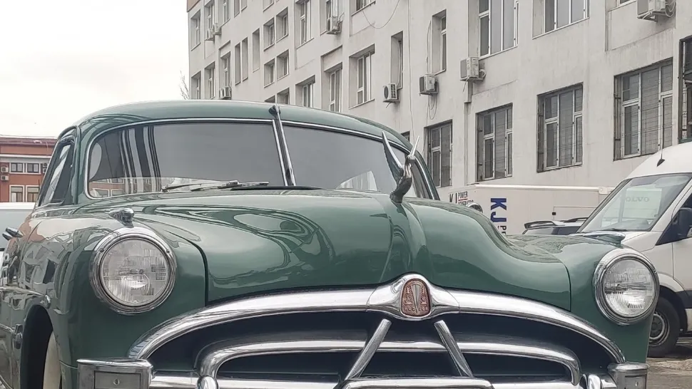 Surpriză uriașă la RAR București. A venit la consultație "Doc Hudson", o mașină legendară a Americii