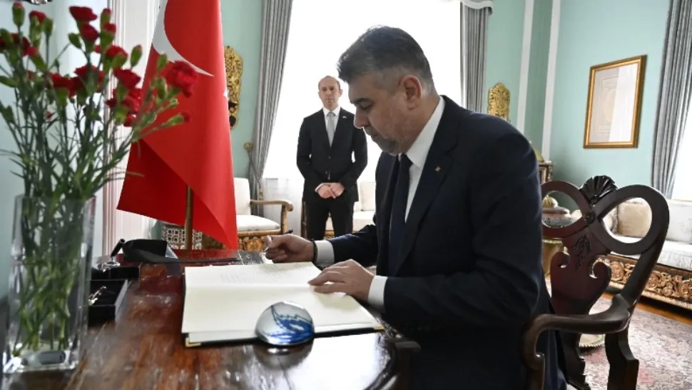Preşedintele PSD, Marcel Ciolacu, a semnat în Cartea de condoleanţe de la Ambasada Turciei la Bucureşti